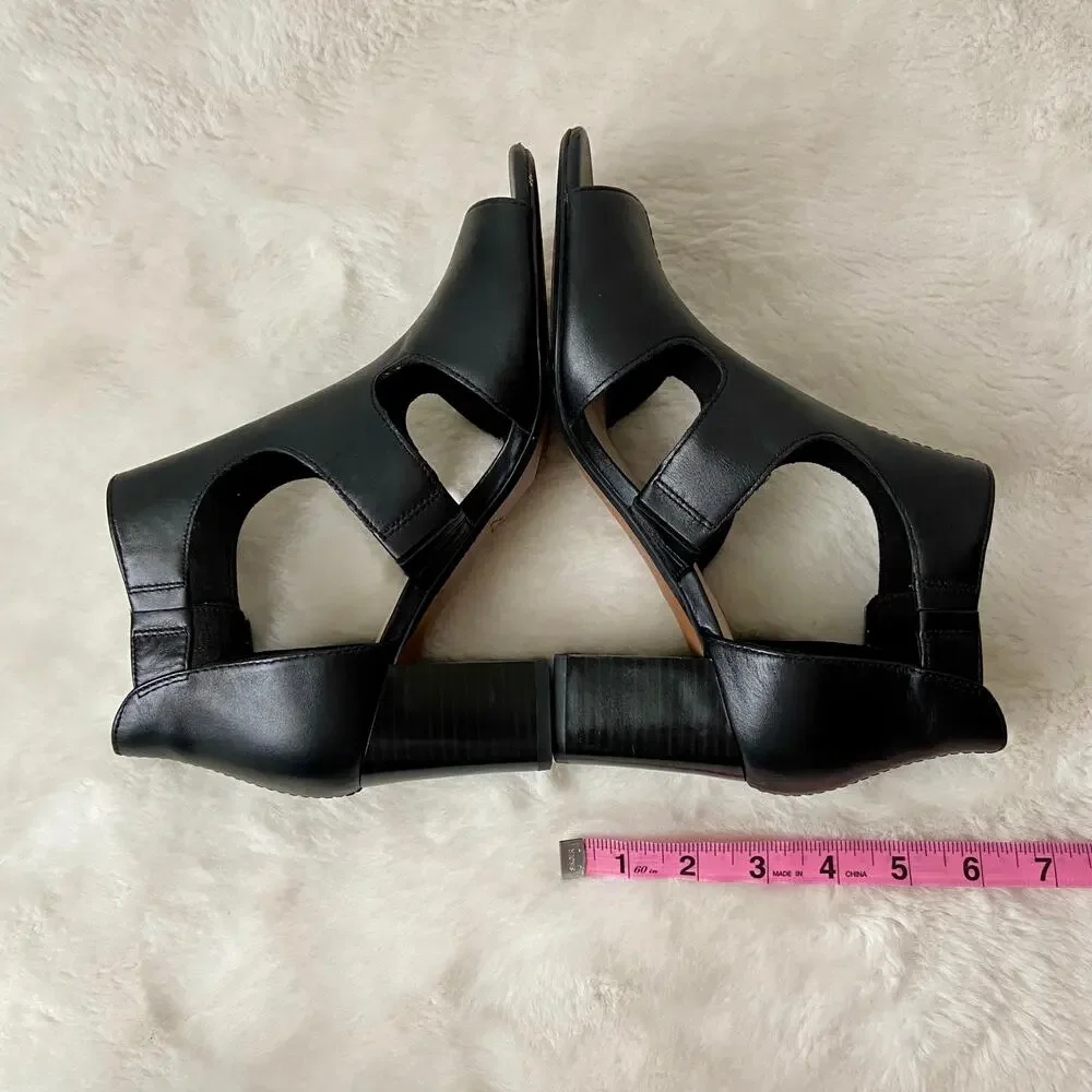 Clarks Leather Chunky Heels - Picture 8 of 8